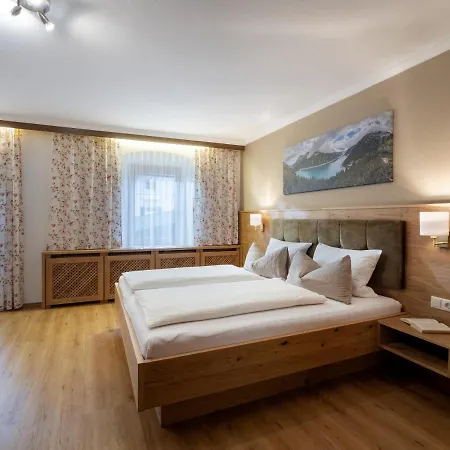 Gaestehaus Knunbauer * Mayrhofen