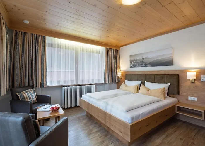 Konukevi Gaestehaus Knunbauer Mayrhofen