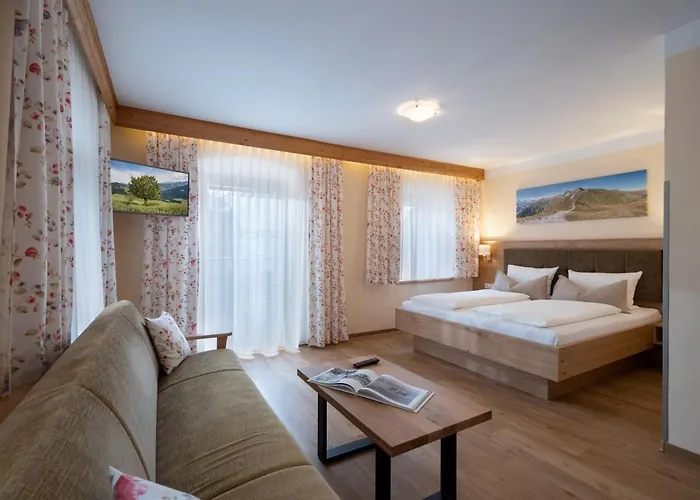 Gastehaus Knunbauer 3* Mayrhofen